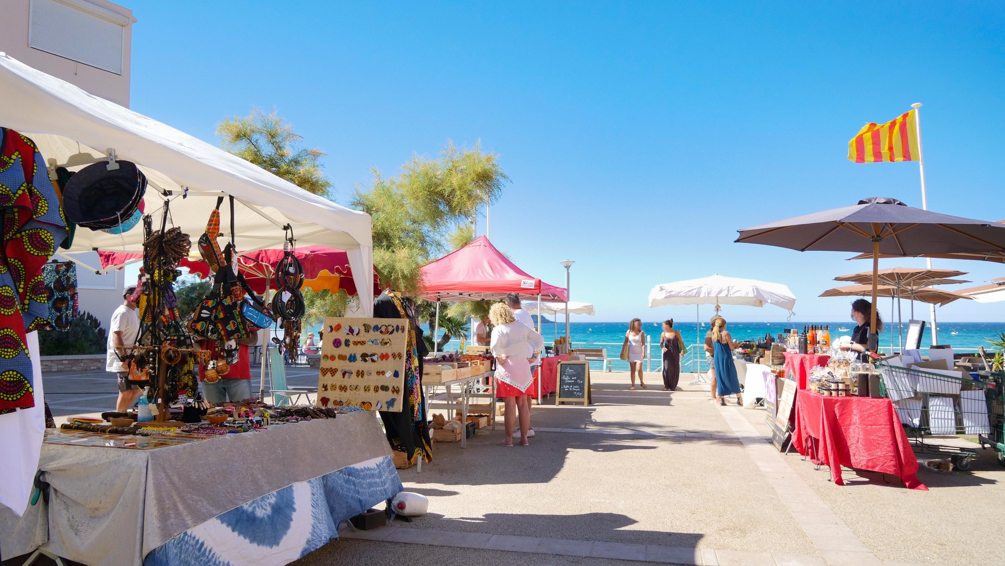 Marché Saint Cyr les pieds dans l’eau