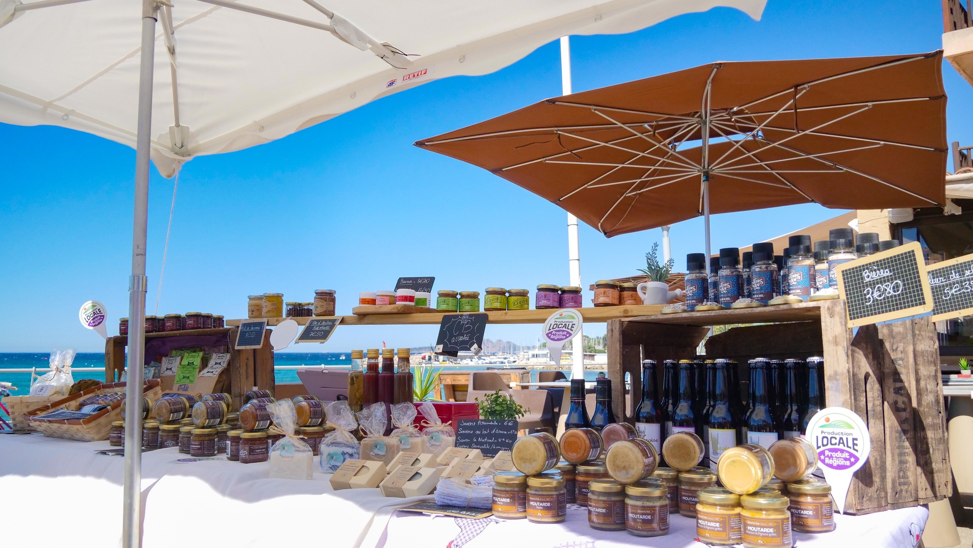 Marché Saint Cyr les pieds dans l’eau