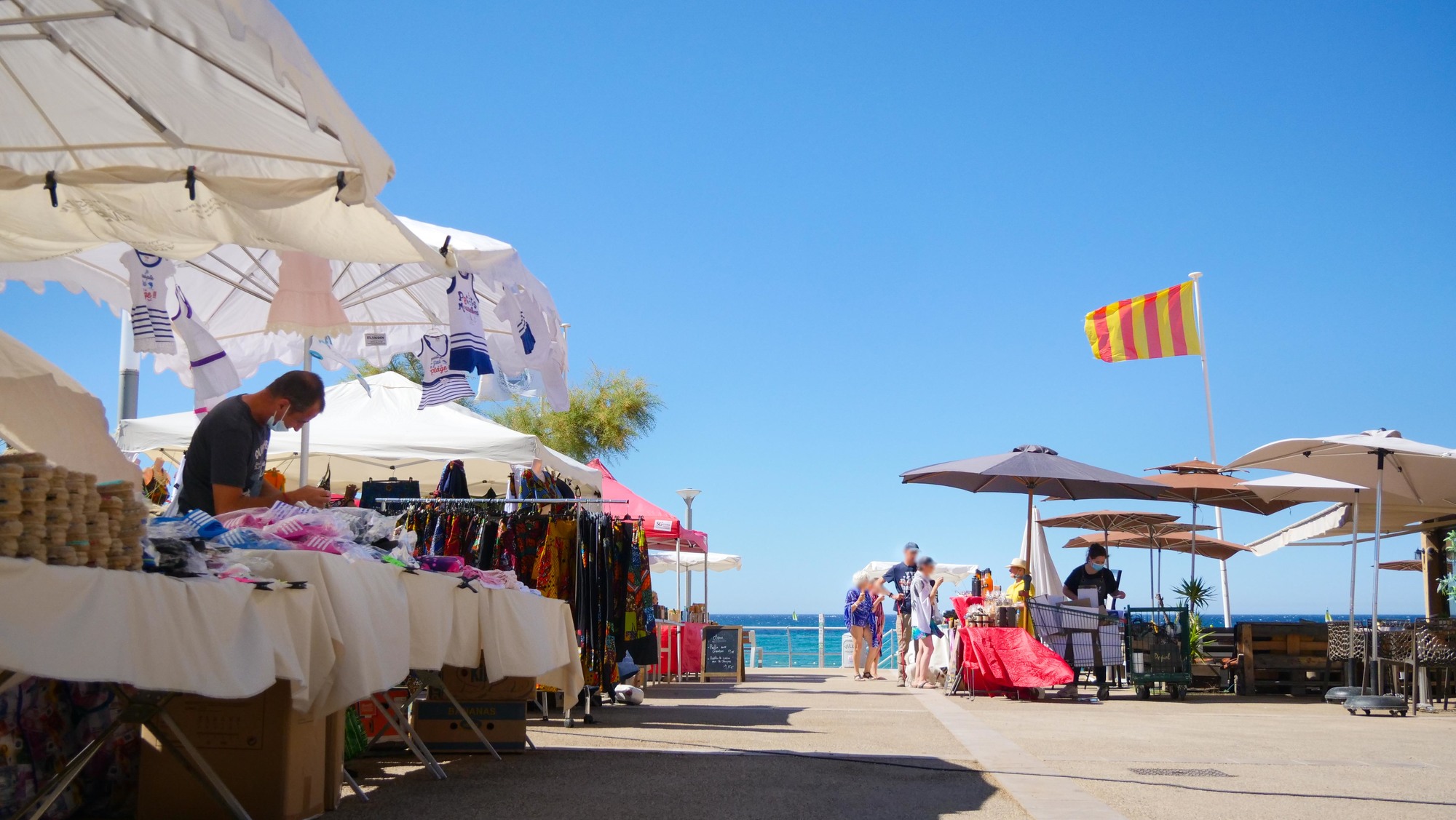 Marché Saint Cyr les pieds dans l’eau