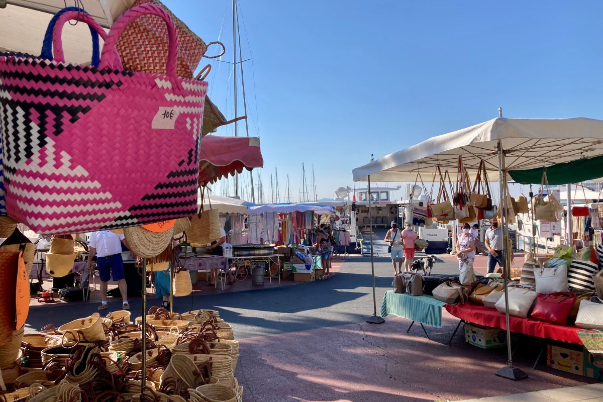 Marché hebdomadaire Bandol