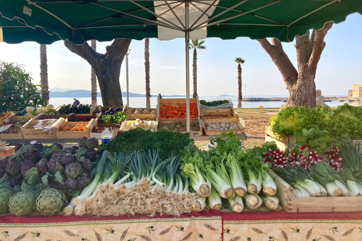 Marché hebdomadaire Bandol