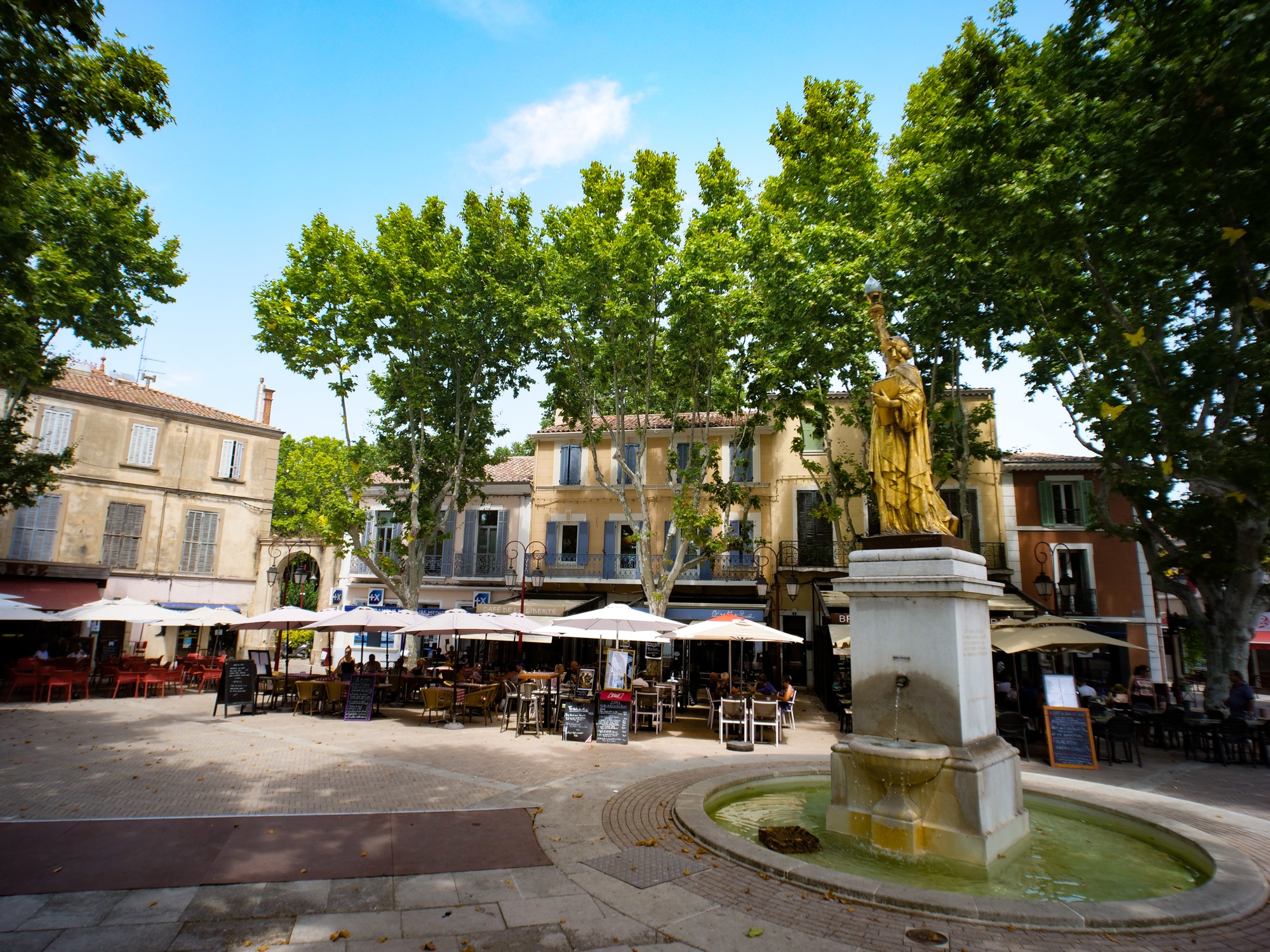 Statue de la liberté place Portalis