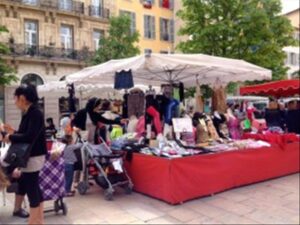 Marché forain du cours Lafayette