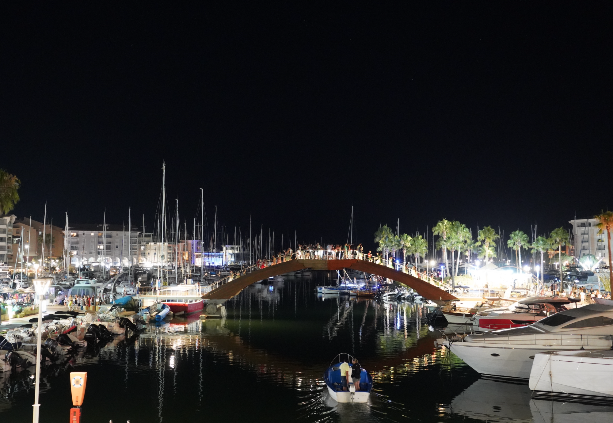 Marché nocturne de Port-Fréjus_Fréjus