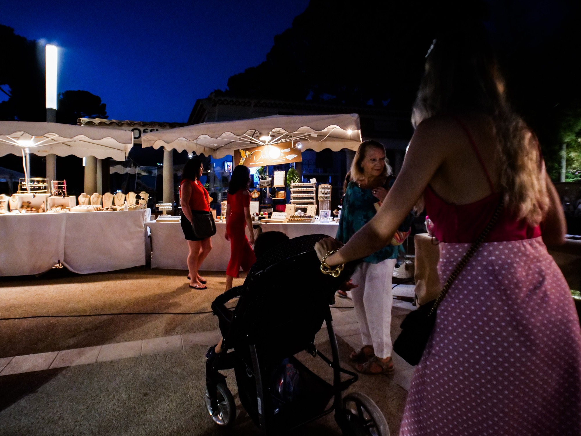 Marché des créateurs place de l’appel du 18 Juin