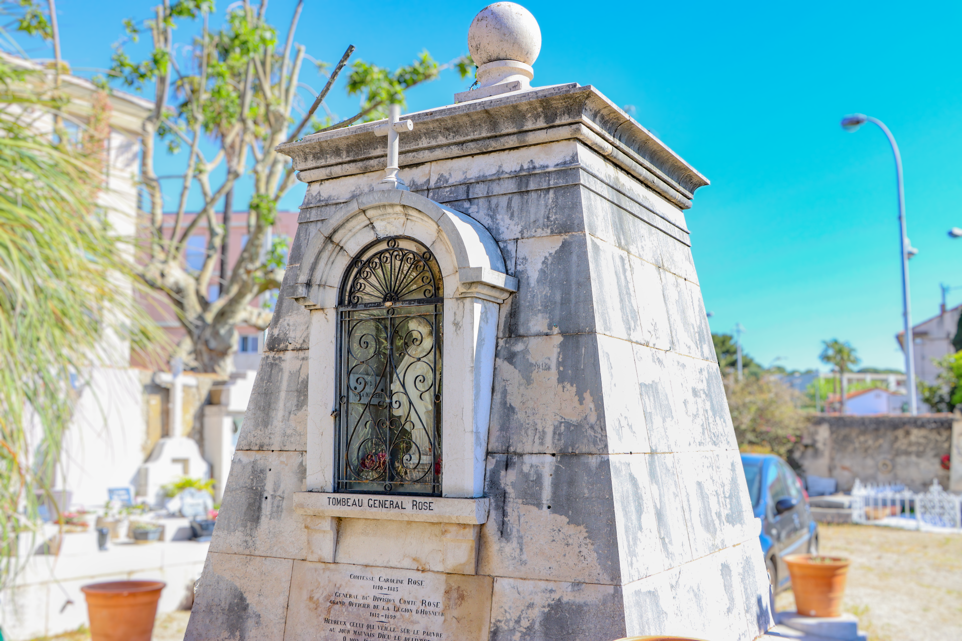 General Rose’s tomb