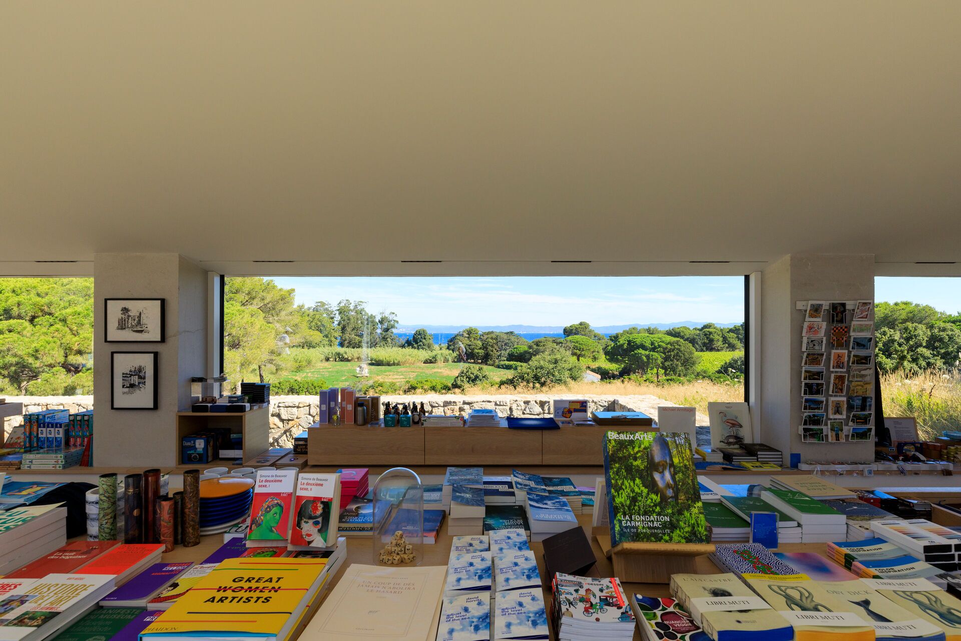 Villa Carmignac museum of contemporary art_Hyères